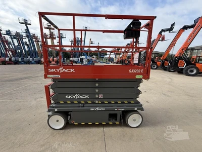 New | in-Stock 2026 SKYJACK SJ3232E Scissor Lifters Texas US | Adcock Equipment USA #1524615
