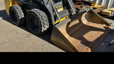 USED 2019 New Holland L218