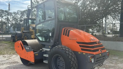 USED 2027 Hamm HC70i