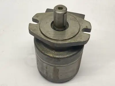 110A-164-AP0 | Parker  IGR Hydraulic Motor Pump 14401A 061 - Used