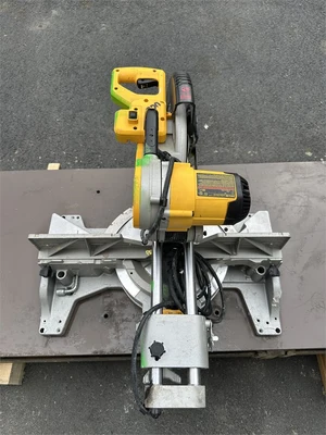 Used 2015 DEWALT "DWS780" Miter Saws California US | MachineryMax #1373244
