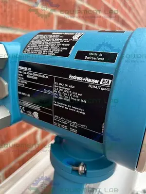 USED ENDRESS + HAUSER PROMASS 83 MASS FLOWMETER  W/ 1" SANITARY FITTING, CART