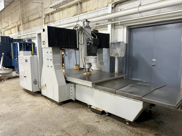 Used 2006 MILLTRONICS BR60 Vertical Machining Centers Ohio US | Toolquip, Inc. #1360603
