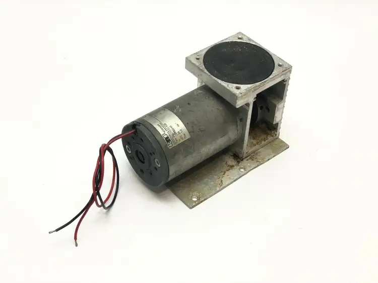 Used KNF NEUBERGER DIAPHRAGM GAS PUMP Pumps | Maverick Industrial Sales #1110466