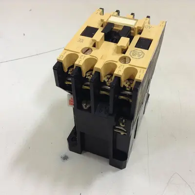 USED ALLEN BRADLEY 100-A09ND3 SER B