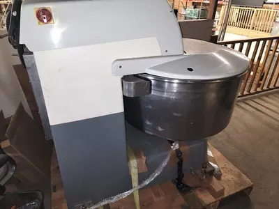 KEMPER PRO 125 B Spiral Mixer | Harvest Equipment and Fabrication Inc (10)