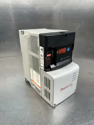 ALLEN BRADLEY 22D-D2P3N104 POWER FLEX 40P - 1HP + 22-COMM-E - EACH - (BIN-1.4.3)