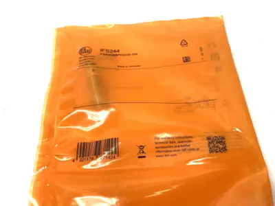 NEW IFM INDUCTIVE SENSOR, NORMALLY OPEN, PNP, IFB3004BBPKG/US-104