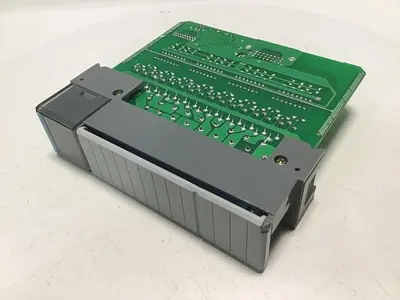 USED ALLEN BRADLEY 1746-IB16 SER C