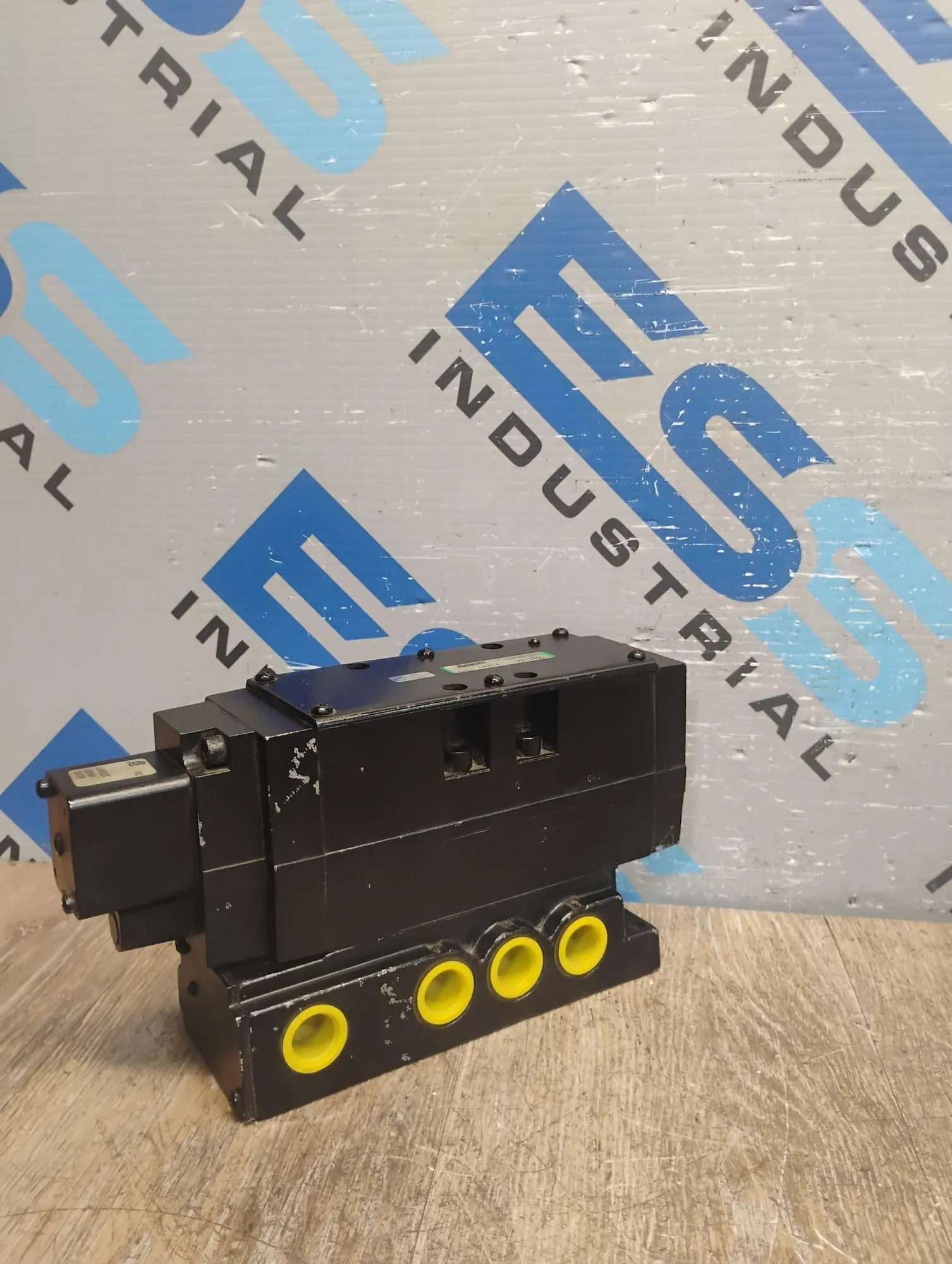 USED SPEEDAIRE 1A214