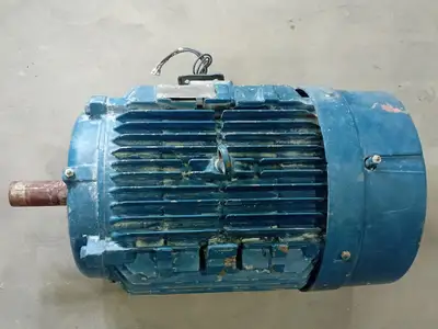 USED SIEMENS 1LA03244ES51