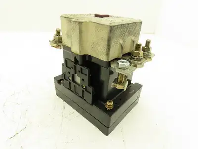 Fuji Electric SC-6N Motor Starter Contactor 60kW 660V 3Ph 150A Coil 110V AC/DC