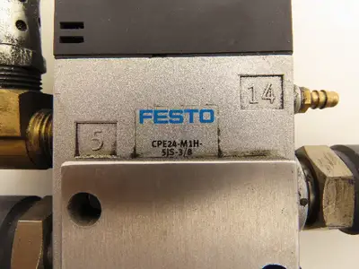 Festo CPE24-M1H-5JS-3/8 Pneumatic Solenoid Valve 5/2-Pos 24VDC