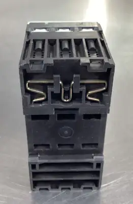 USED Allen-Bradley 140M-D8E-C25