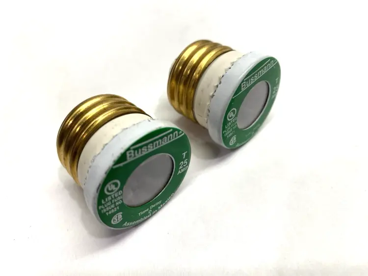 Used BUSSMANN TIME DELAY PLUG FUSE 125VAC 25A LOT OF 2 Fuses | Maverick Industrial Sales #1104299