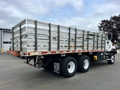 Used 2009 INTERNATIONAL® PAYSTAR 5600 Rolloff Trucks Washington US | Puget Sound Truck Sales #1546540