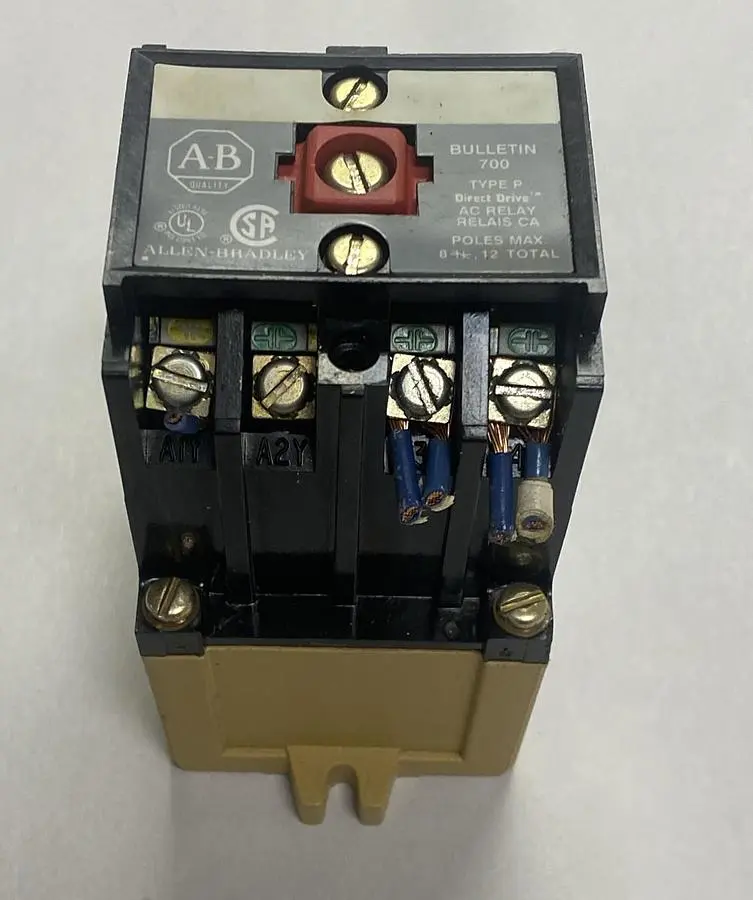 USED ALLEN-BRADLEY 700-P400A1