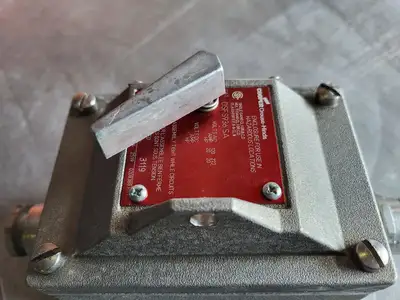New | in-Stock CROUSE-HINDS DSFS936 SA Switchgears British Columbia CA | Lenmark #242131