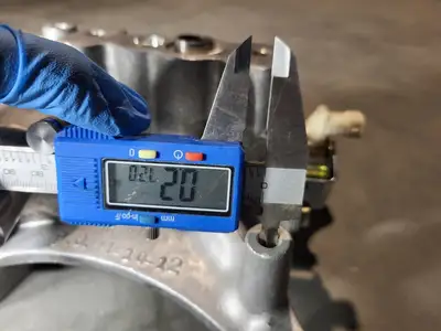 NEW FORD F81Z-6N639-CARM