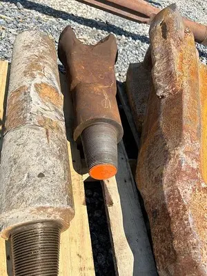 Used AFTERMARKET 9-7/10" X 20" CHISEL BIT FOR CABLE TOOL Tool Bits Pennsylvania US | East West Machinery & Drilling #1417346