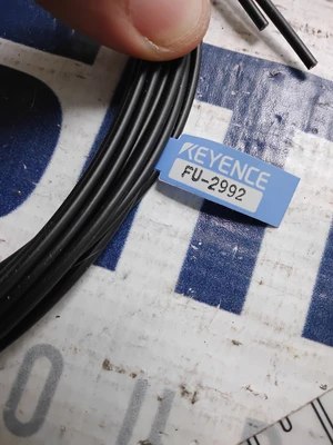 NEW KEYENCE FU-2992