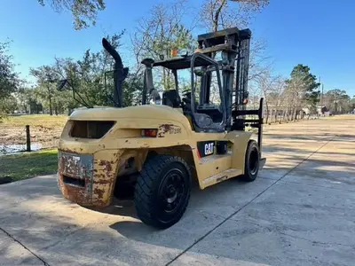 USED 2007 CAT P33000