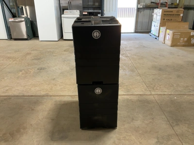 Used LOT OF (2) VEVOR BW-90S INSULATED FOOD CARRIERS Hot Food Warming, Holding, & Transport Cabinets Michigan US | Miedema Asset Management Group #1580138