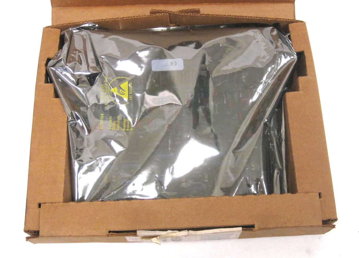 NIB GE FANUC IC697MDL940C 16 POINT OUTPUT MODULE
