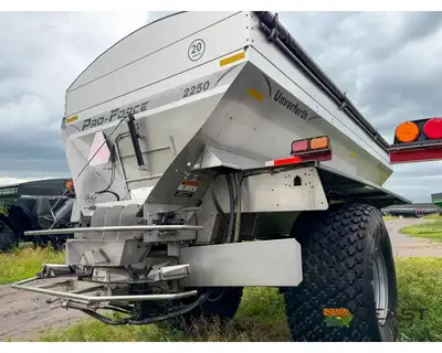 Used UNVERFERTH _UNKNOWN_ Dry Spreaders Iowa US | Keast Enterprises #1360494