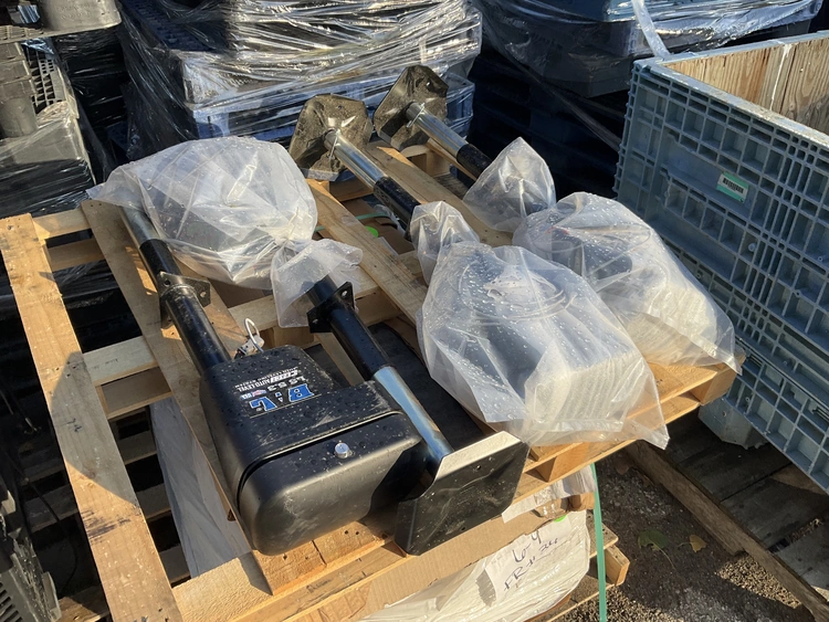 Used _UNKNOWN_ _UNKNOWN_ Jack Lifters Michigan US | Miedema Asset Management Group #1414969