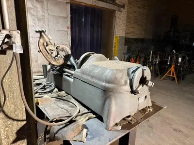 RIGID PIPE THREADER WITH TOOLING