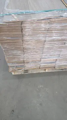 Full Pallet of Laminate Flooring – Mohawk Brand