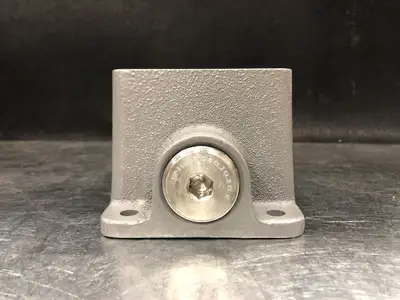 NEW HUBBELL VRC33