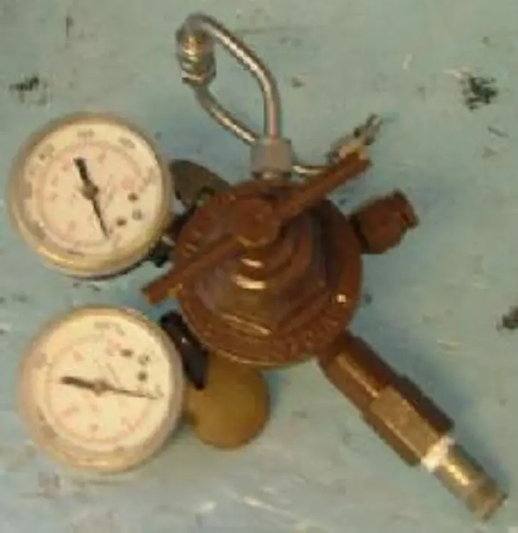 Used VICTOR SP 250A MAX INLET 3000 PSIG Air Pressure Regulators Texas US | Bamko Surplus Process Equipment #940694