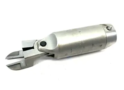 USED VESSEL HAND HELD AIR NIPPER W/ BOTTOMING ANGLE BLADES