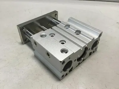 USED SMC MGPM25-30Z