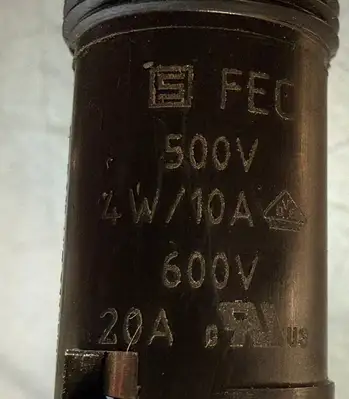 Panel Mount Fuse Holder with Spade Terminals Fec 500V 4W/10A - 600v 20A (9.3.1)