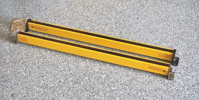 STI MS4436B-2 LIGHT CURTAIN SET 36'' TRANSMITTER AND RECEIVER REPAIRED