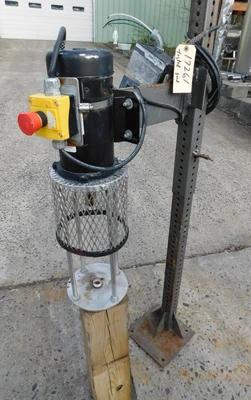 USED POST MOUNTED MIXER POST MIXER