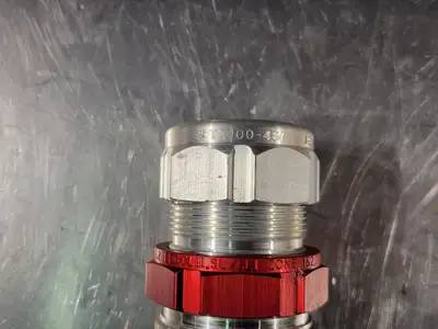NEW THOMAS & BETTS STX100-467
