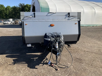 USED 2022 COLUMBIA ALINER EXPEDITION