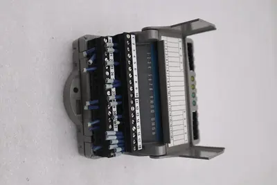 GIDDINGS & LEWIS M.1300.7372 R1 Input Module 24VDC SINK/SOURCE STOCK 651-D