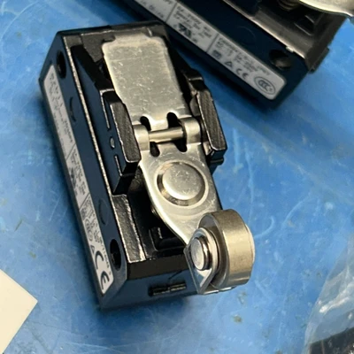 NEW AZBIL SL1-P