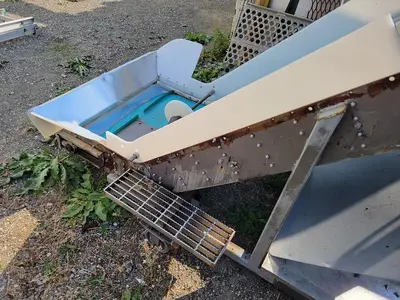 Cleated Z-Style Incline Conveyor