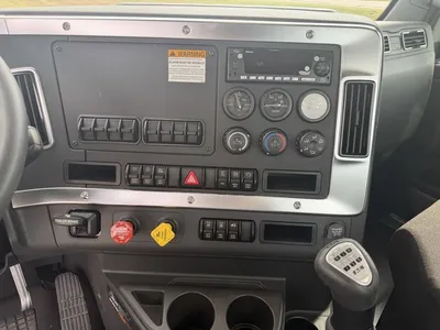New | in-Stock 2025 WESTERN STAR 4900 Box trucks Minnesota US | Carco Truck & Equipment #1520079