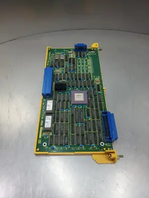 USED FANUC A16B-1211-0901 Ser B PMC-M Control Board