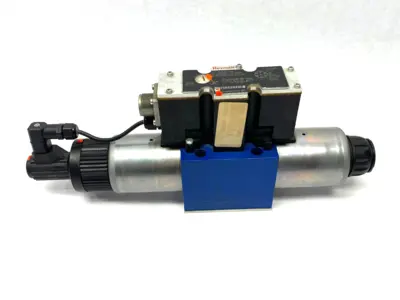 USED REXROTH PROPORTION. DIRECTIONAL VALVE 4WREE10V50-2X/G24K31/A1V