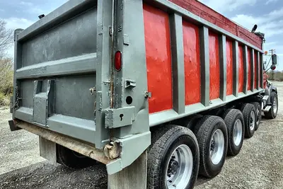 Used 2005 STERLING L9500 Dump trucks Ohio US | Proxy Equipment #1383077