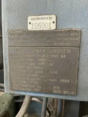 USED 1998 MART HURRICANE 84 EXT