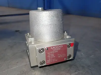 USED PERFECTION SERVO/MOOG D765606